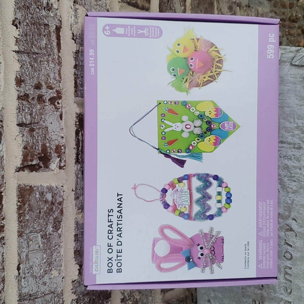 CREATOLOGY  BOX OF CRAFTS